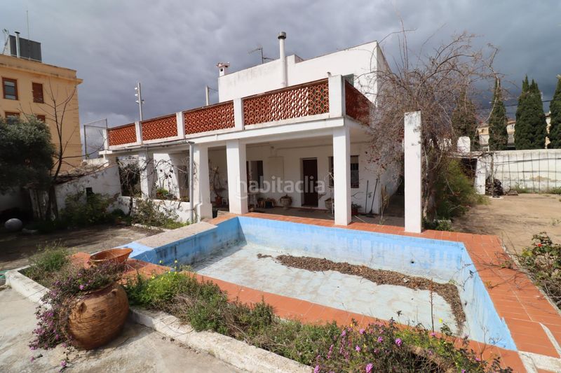 Foto bb519014-f812-427b-869d-469afadd95ee. Xalet amb piscina a Alcanar