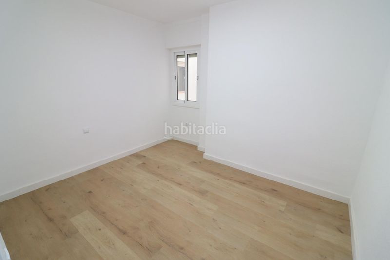 Foto 895f4468-b5d4-4856-9c52-37b993af221e. Pis a Alcanar