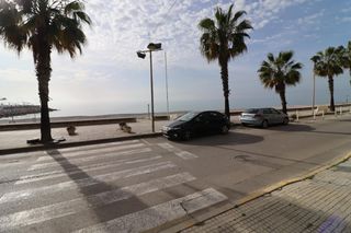 Local Comercial a Alcanar. Restaurante en primera línea de mar