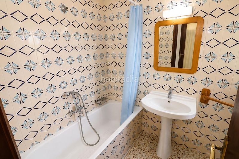 Foto 1570809e-1727-496b-81c0-92ff4e6401b5. Casa amb aparcament a Alcanar