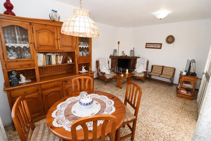 Foto e82f4288-76ea-4c70-a06c-36386cc4b5bc. Casa amb aparcament a Alcanar