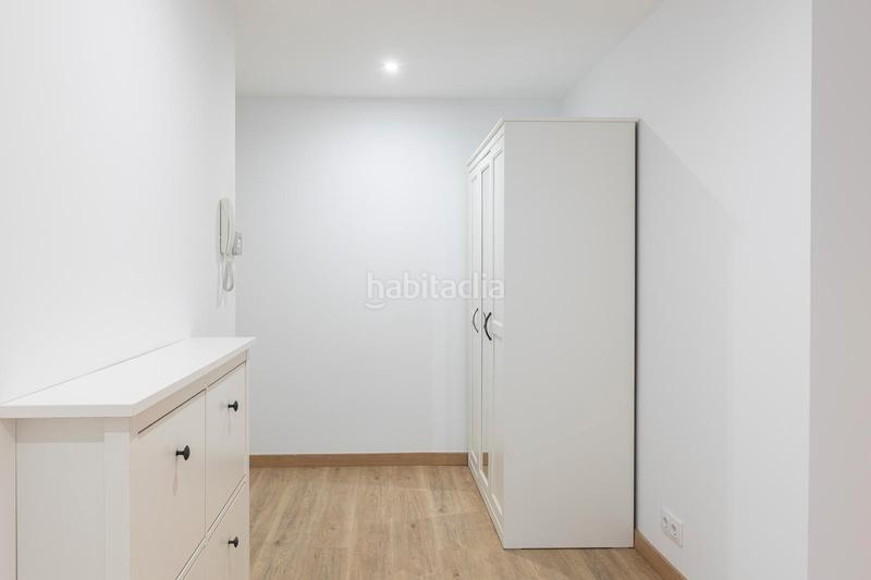 Foto eb04a6a3-a2a9-4dc9-b412-0eceaf369e92. Piso  en venta en avenida del paral·lel en El Poble Sec - Parc de Montjuïc Barcelona