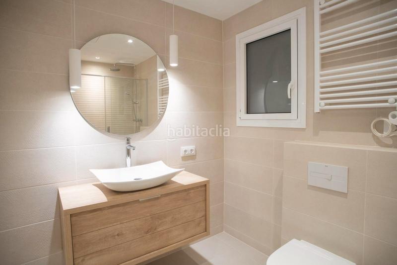 Foto 2dccaa1a-23d8-4bcf-b439-f7a2e60696b1. Piso  en venta en avenida del paral·lel en El Poble Sec - Parc de Montjuïc Barcelona