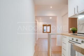 Pis  Carrer de travau. Piso en venta en calle de travau