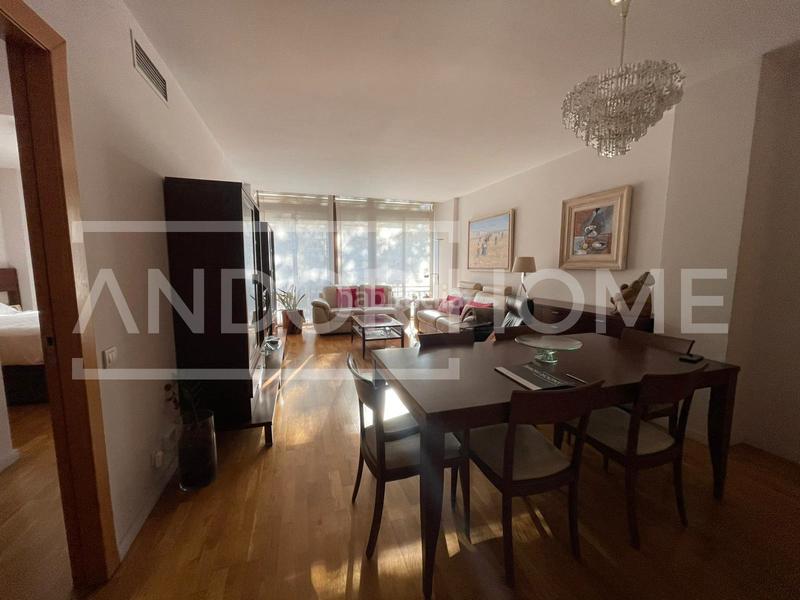 Foto bf7bb61a-bf41-46ab-a8d0-80f60be3fb81. Pis amb calefacció a La Nova Esquerra de l´Eixample Barcelona