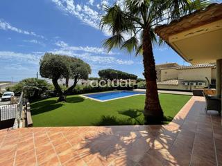 Casa  Fanals. Bonita casa situada en una zona privilegiada de platja daro