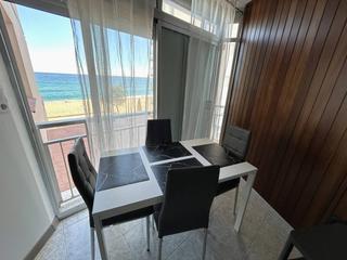 Pis  Calle pasaje bolivar. Apartamento en primera línea de playa con vistas al mar con lice