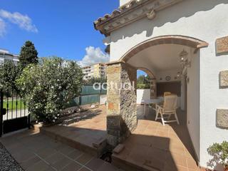 Maison  Toses. Venta de casa en castell daro, platja daro i sagaró