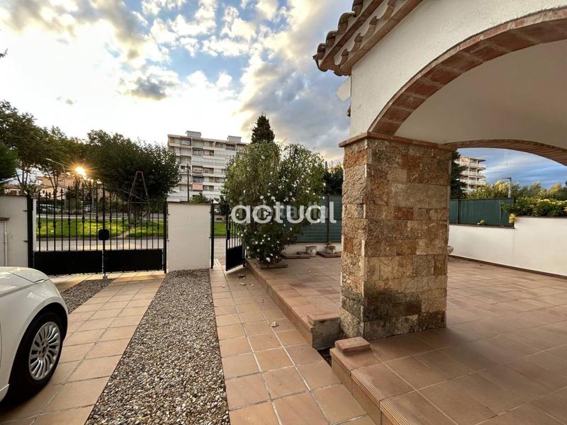 Foto 172119dd-9050-4196-a15d-0f81015c1e23. Casa amb calefacció aparcament piscina a Port d´Aro Platja d´Aro
