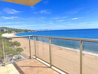 Piccolo appartamento  Costa brava. Venta de apartamento en castell daro, platja daro i sagaró