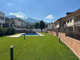Reihenhaus  Pla de la margarita. Venta de chalet adosado en arbúcies