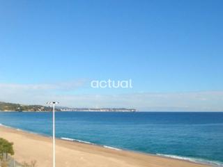 Studio  Paseo maritimo. Venta de estudio en platja daro frontal al mar