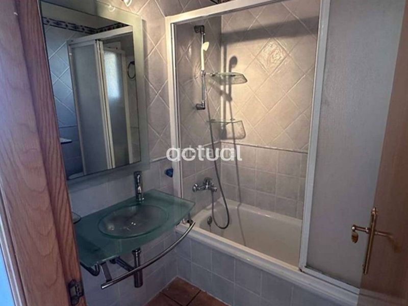 Foto 5c23668e-d918-443e-9936-0474606797c9. Casa aparellada amb calefacció aparcament a Fenals Platja d´Aro