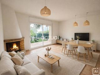 Casa pareada  Travesia puig de moli. Chalet pareado en venta en sagaró