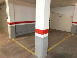 Autoparkplatz  Avenida de la pau. Parking y trastero en el centro de venta en platja daro