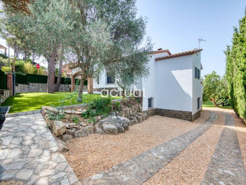 Foto 1209f1ed-99f5-4e66-b52a-fc351851ff39. Casa amb aparcament piscina a Los Pinos-Politur Platja d´Aro