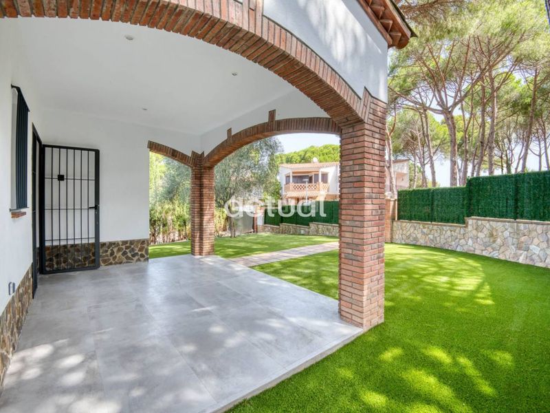 Foto a611dea0-7622-4daf-865a-35a334b729e0. Casa amb aparcament piscina a Los Pinos-Politur Platja d´Aro