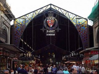 Rent Flat in Raval. Ramblas, mercat de la boqueria