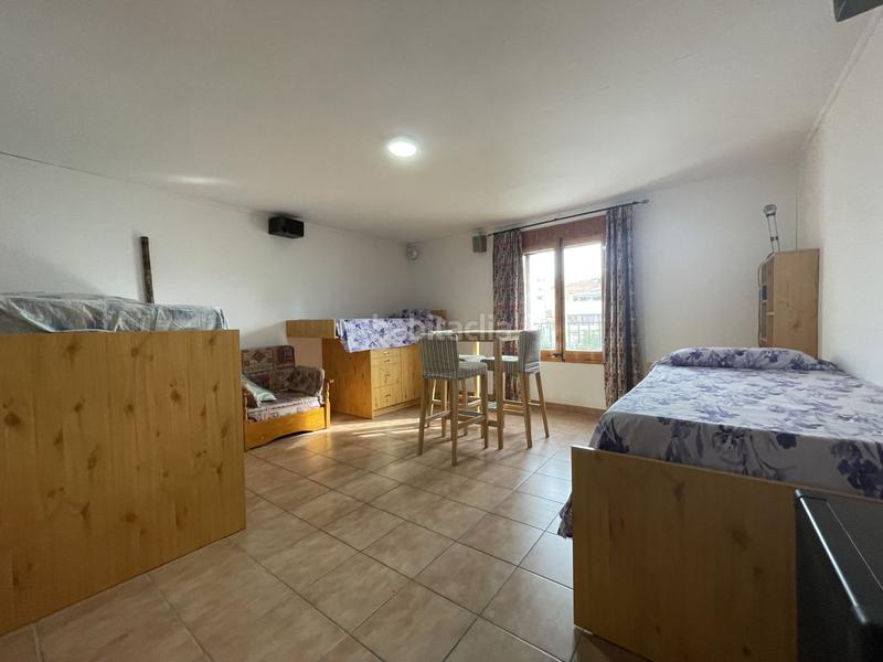 Foto 09f6095f-911a-41c6-8cbd-d4a59c4e9a3b. Casa  en venta en poble, 5 dormitorios. en Piera