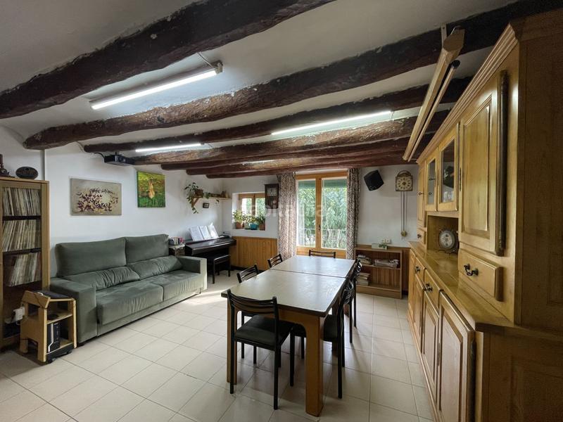 Foto de12ce92-76f1-41df-b798-bdf275d466f7. Casa  en venta en poble, 5 dormitorios. en Piera