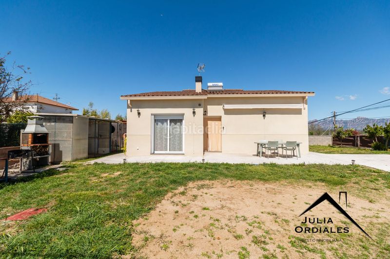 Foto 5b95dbfb-75a4-4acf-8c92-425bc70a6994. Casa amb calefacció aparcament a Masquefa