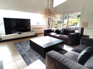 Chalet à Torrelles de Llobregat. Chalet independiente en venta