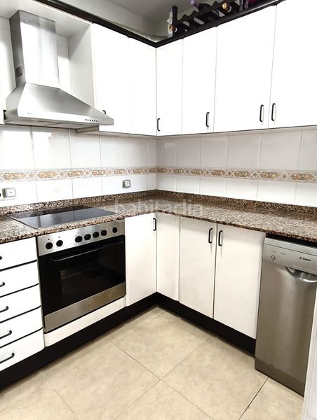 Foto a32aabd8-1a26-4b63-9c2f-95ddf27e6def. Xalet amb calefacció a Torrelles de Llobregat