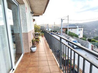 Chalet in Torrelles de Llobregat. Chalet independiente en venta