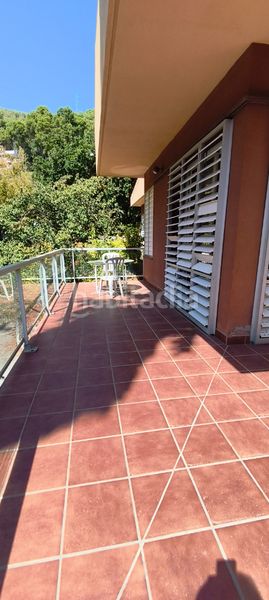 Foto 52fe71f5-36fc-4407-a656-66a776dd2350. Chalet  independiente en can güell en Torrelles de Llobregat