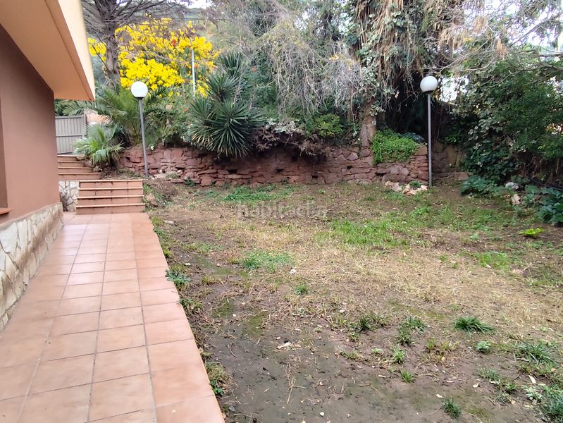Foto a06fd106-2e64-4e3e-895e-347bfff1be01. Chalet  independiente en can güell en Torrelles de Llobregat