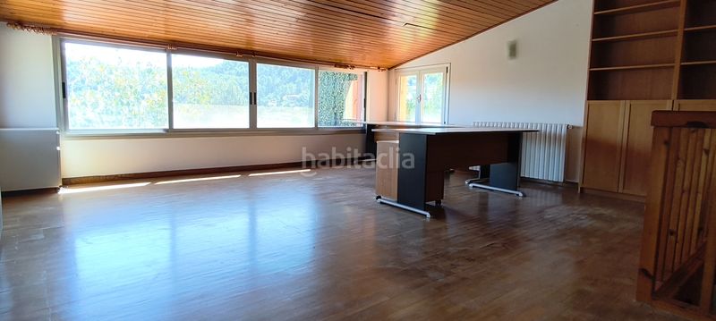 Foto a5d2e833-dec3-4a60-bbff-47ca53e20474. Chalet  independiente en can güell en Torrelles de Llobregat