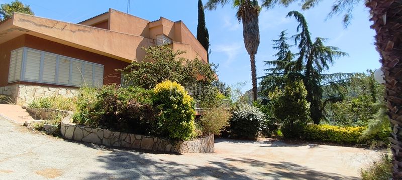 Foto e1d261bf-26b4-440c-a957-a65d15dd7962. Chalet  independiente en can güell en Torrelles de Llobregat