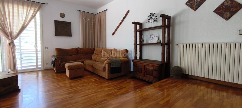 Foto e71b2c2e-3819-40b4-8e3e-6b613de0e0bc. Chalet  independiente en can güell en Torrelles de Llobregat