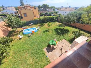 Xalet a Puig Ses Forques - Torre Colomina. Casa con piso independiente