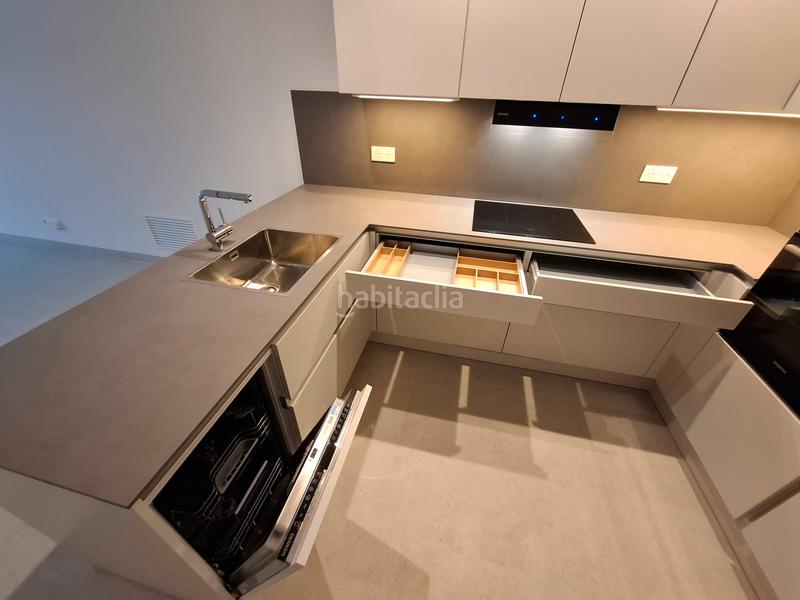 Foto b8c2a428-0d2e-4bb6-9729-7783a0177171. Piso en carrer president macià 116 a un paso de la playa: obra nueva (ya acabada) con opción a parking y trastero en Palamós