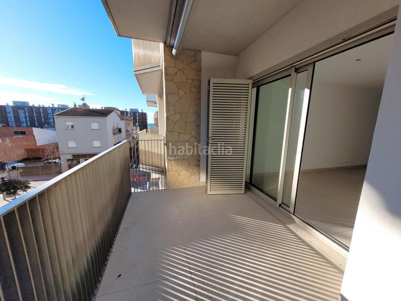 Foto fa531f61-e271-4f3b-9653-cac2da9caf4b. Piso en carrer president macià 116 a un paso de la playa: obra nueva (ya acabada) con opción a parking y trastero en Palamós