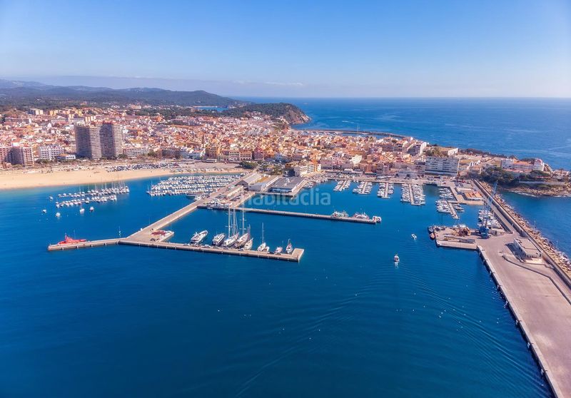 Foto c2d4663f-f2c1-41aa-b670-3c36b6a5e7bc. Planta baja en carrer president macià 116 estrene vivienda de lujo a 1 minuto de la Platja Gran en Palamós