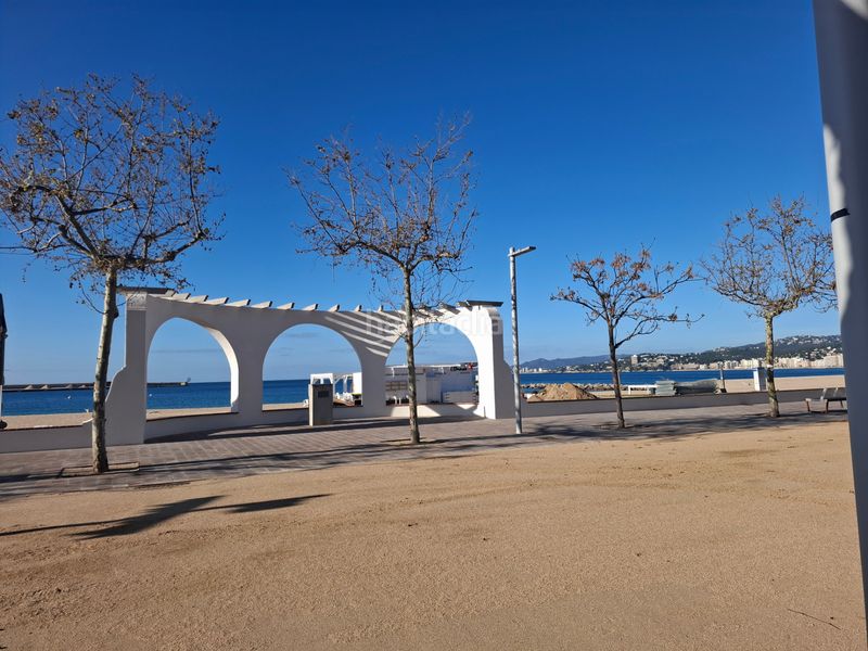 Foto f91e1174-6873-4ba6-b6fa-1c0671196cc2. Planta baja en carrer president macià 116 estrene vivienda de lujo a 1 minuto de la Platja Gran en Palamós