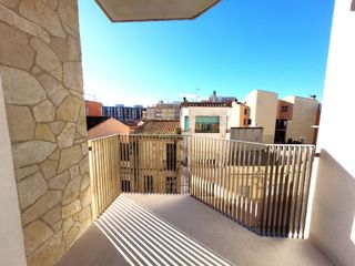 Appartement à Carrer president macià 116. Estrene vivienda de lujo, a 1 minuto de la platja gran de palamó