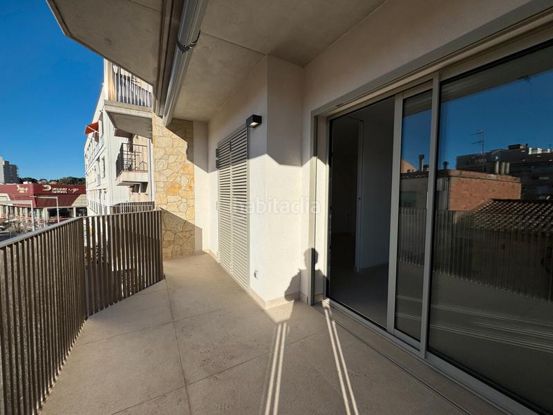 Foto 3a4c19dc-ac70-4fc4-a61c-e60d22b27561. Piso en carrer president macià 116 piso nuevo listo para entrar a vivir en Palamós