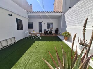 Haus in Centre. Casa c�ntrica en planta baja con gran patio