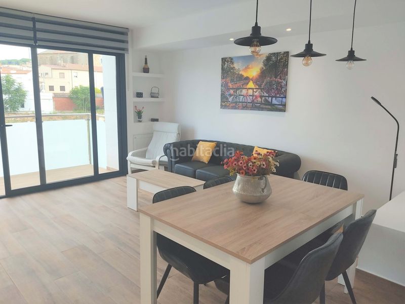 Foto 4c8cdf3a-bff8-4892-9c44-0a10992255c1. Pis amb calefacció a Centre Palamós