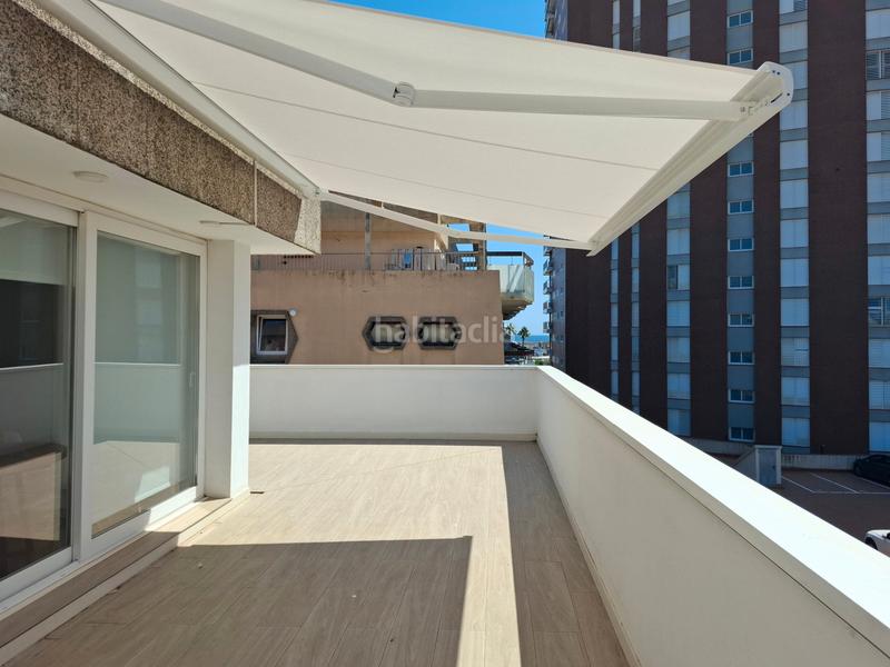 Foto adc9d561-b32a-4729-8582-00e760654a2e. Ático  reformado con terraza en el centro en Palamós
