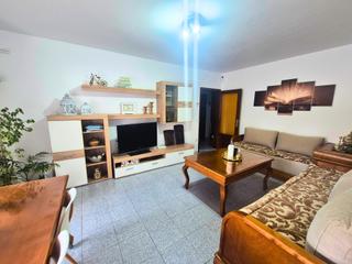 Planta baixa a Poble. Amplia planta baja con parking en calonge