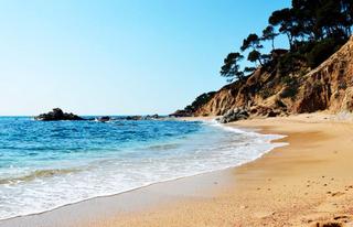 Pis a La Fosca - Cala Margarida. Piso reformado con terraza, parking y trastero a pocos pasos de