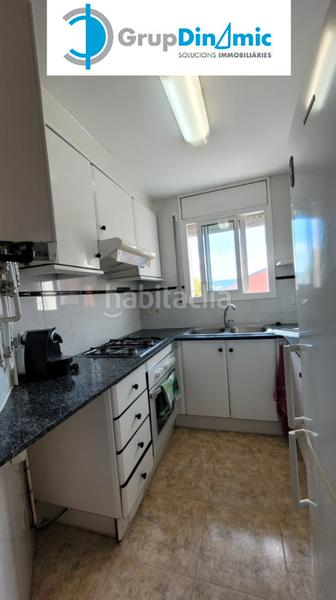 Foto 26a7b8ed-309e-4ccd-9567-d0cd89fd43cd. Piso  de 3 habitaciones y 2 baños con gran terraza y pk en Palamós