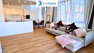 Dúplex a Avinguda Catalunya. Espectacular ático dúplex con plaza de parking céntrico en palam