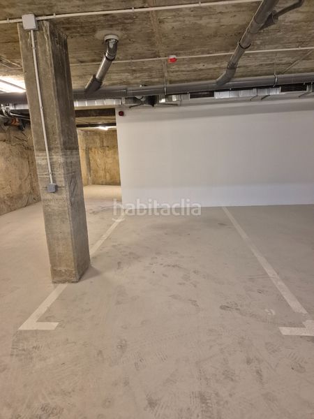 Foto baee42e5-aac0-41d8-b695-5f05acaf37c0. Aparcament cotxe a carrer emili joan 30 a Avinguda Catalunya Palamós