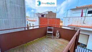 Appartement à El Pedró. Piso reformado con terraza