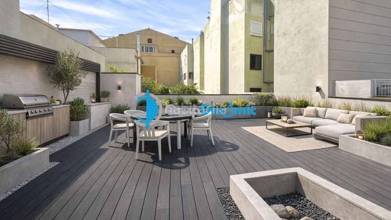 Foto 457f212a-a42a-4594-8664-0d942f46dc71. Pis amb xemeneia aparcament a El Pedró Palamós